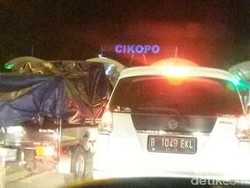 Gerbang Tol Cikopo Arah ke Tol Cipali Lancar