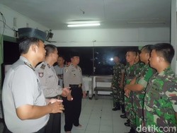 Jaga Kekompakan, TNI-Polri di Tanjung Priok Gelar Tarawih Bersama