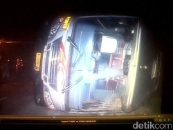 Bus Mira Terguling di Jalur Tengkorak Madiun, 1 Penumpang Tewas