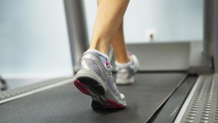 Treadmill vs Lari Outdoor: Terungkap Mana yang Unggul Bakar Kalori dan Paling Efektif