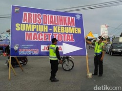 Jalur Selatan Macet Parah, Polisi Berlakukan Sistem Buka Tutup