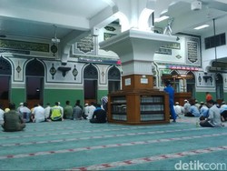 Cerita Takbiran Warga Belanda di Masjid Al Azhar Kebayoran Baru