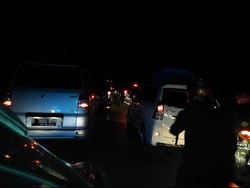 Berharap Keajaiban di Kemacetan Parah di Brebes