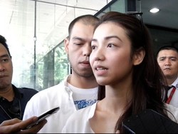 Ingin Jenguk Papa OC Kaligis, Velove Vexia Datangi KPK