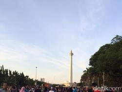 Fantastis! Pengunjung Monas di Lebaran Kedua Meroket 11 Ribu Orang