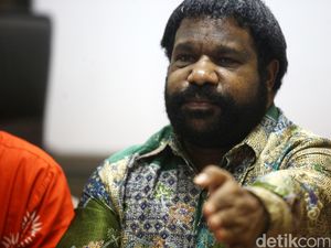 Lenis Kogoya: Rusuh Papua Reda Bila Tokoh-tokoh Adat Tenangkan Massa