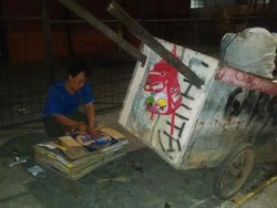 Lebaran Usai, Pemulung dan Manusia Gerobak Musiman Menyingkir dari Jakarta