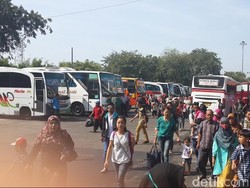 Puncak Arus Balik di Terminal Kampung Rambutan Diprediksi Rabu