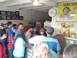 Kembali ke Perantauan, Pusat Oleh-oleh pun Dijejali Pemudik