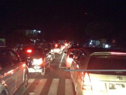 Jalur Mudik Tasik-Bandung Mengerikan, Mobil Tak Gerak 5 Jam