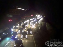 Arus Puncak Balik, Kemacetan Panjang di Tol Cipularang Arah ke Jakarta