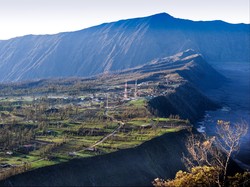 Hutan Terbakar, Sore ini Semeru Sudah Clear dari Pendaki