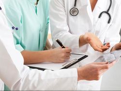 Perawat Angkat Ranting di Mata Pasien Malah Jadi Bengkak, Apakah Malapraktik?