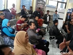 Sidak ke Samsat, Deddy Mizwar Minta Tambah AC