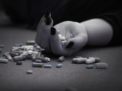 Beragam Efek Berbahaya Konsumsi Obat Palsu