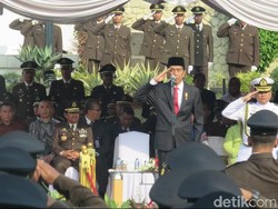 Jokowi Minta Kejaksaan Agung Evaluasi dan Koreksi Kinerja