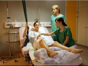 Rebozo dan Endorphin Massage untuk Memperlancar Proses Melahirkan