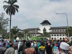 Ratusan Keluarga Persis Jabar Menuntut Otak di Balik Insiden Tolikara Diusut Tuntas