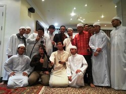 Saat WNI Berbaur dengan WN Suriah Santap Opor Lebaran di Damaskus