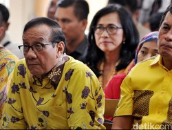 Akbar Tandjung: Golkar Terpecah Belah Sampai Daerah