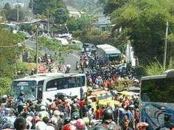 Bus dan Beberapa Mobil Tabrakan di Ciloto Cianjur, Lalin Terhambat