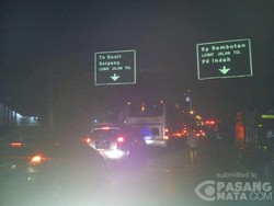 Arus Lalin Tersendat di Sekitar Kebakaran Gudang Kayu di Ciputat