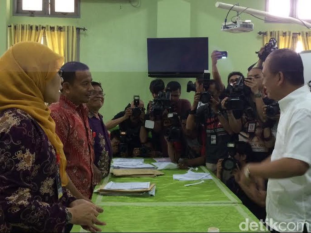 Tinjau Ujian Mandiri Undip di Jakarta, Menteri Nasir: Ada Perjokian?