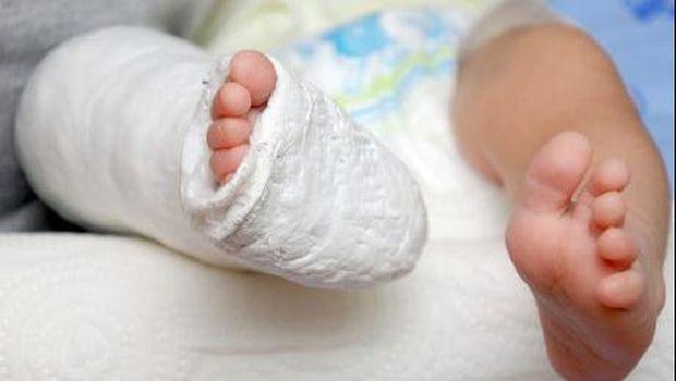 Pertolongan Pertama Saat Anak Tersetrum Listrik