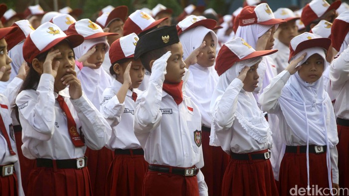 Murid-murid SD. (Foto: Hasan Al Habshy) Murid-murid SD. (Foto: Hasan Al Habshy)