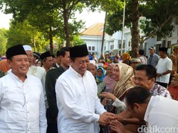 Petahana Tuban Ditantang Calon Perseorangan
