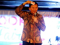 Ahok: Pelajar Naik TransJ Gratis Asal Pakai Seragam dan Tunjukkan KJP