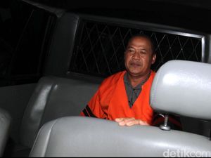 Eks Kabiro Keuangan Udayana Didakwa Rugikan Negara Rp 25 M Eks Kabiro Keuangan Udayana Didakwa Rugikan Negara Rp 25 M