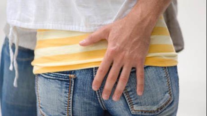 Jangan anggap sepele tulang belakang yang sakit sebab terjatuh. (Foto ilustrasi: Thinkstock)