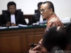 Proyek Wisma Atlet, Rosa: Ada Fee Proyek untuk Gubernur Sumsel