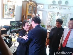 Rachmawati Menangis Ketika Dubes Korut Pamit Pulang ke Negaranya