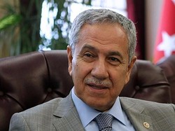 Suruh Politikus Wanita Diam, Wakil PM Turki Dikecam Publik