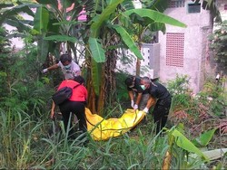 Sempat Dikira Boneka, Ternyata Mayat Pria di Semak-semak di Bogor