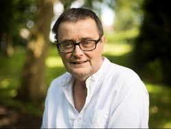 Pria Ini Akhirnya Dapat Sumbangan Donor Ginjal Setelah 30 Tahun Antre Menunggu