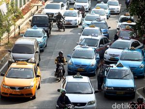 Sikap Plin-plan Pemerintah Tentukan Libur Cuti Bersama