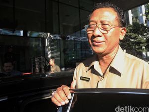 Jamwas Widyo Pramono Bantah Dampingi Jaksa yang Diperiksa KPK Jamwas Widyo Pramono Bantah Dampingi Jaksa yang Diperiksa KPK