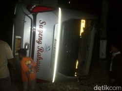 Bus Sugeng Rahayu Terguling, Belasan Penumpang Luka