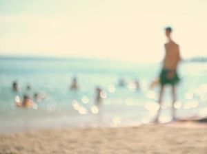 Sebal! Ubur-ubur Raksasa Muncul Sengat Wisatawan Saat Berenang Sebal! Ubur-ubur Raksasa Muncul Sengat Wisatawan Saat Berenang