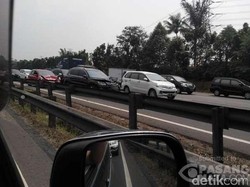 8 Kendaraan Terlibat Tabrakan Karambol di Tol Tangerang