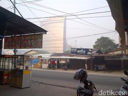 Sebagian Rumah di Pekanbaru Bagaikan Hilang Ditelan Asap