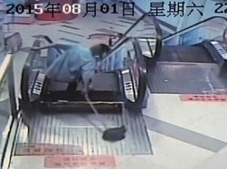 Terjepit Eskalator, Kaki Petugas Kebersihan Ini Terpaksa Diamputasi