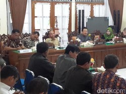 Usai Kerusuhan di Blok Cepu, Bupati Bojonegoro Gelar Rapat Tertutup