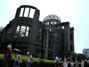 Menilik Kronologi Tragedi Bom Nagasaki dan Hiroshima 80 Tahun Silam