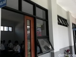 Wajah Ceria Anak Bertato yang Bisa Sekolah di LPKA Bandung