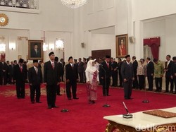 Presiden Jokowi Lantik 9 Komisi Kejaksaan di Istana Negara