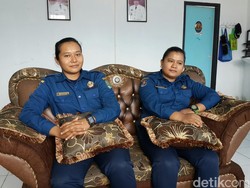 Ini Dia Srikandi Pemadam Kebakaran Hutan di Riau